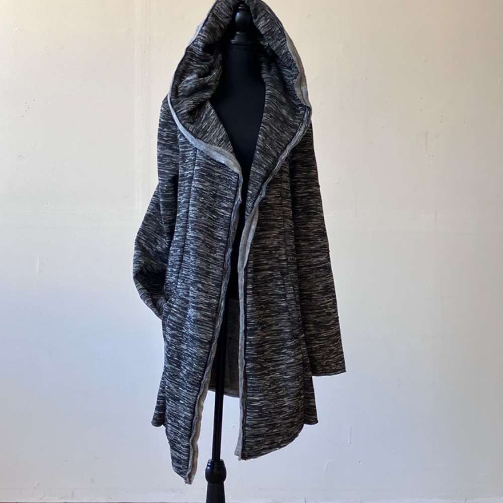Gray long sleeve medium long hooded open front cardigan - Picture 9 of 10